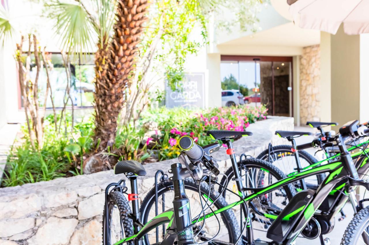 Le Torri Del Garda Familyspa Resort Torri Del Benaco Ngoại thất bức ảnh