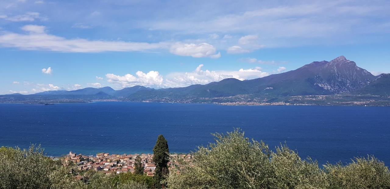 Le Torri Del Garda Familyspa Resort Torri Del Benaco Ngoại thất bức ảnh